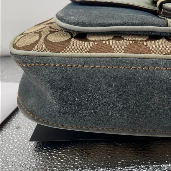 1.18.26 Coach Legacy Jacquard & Blue Suede 👀 11”x8” - Picture 7 of 16